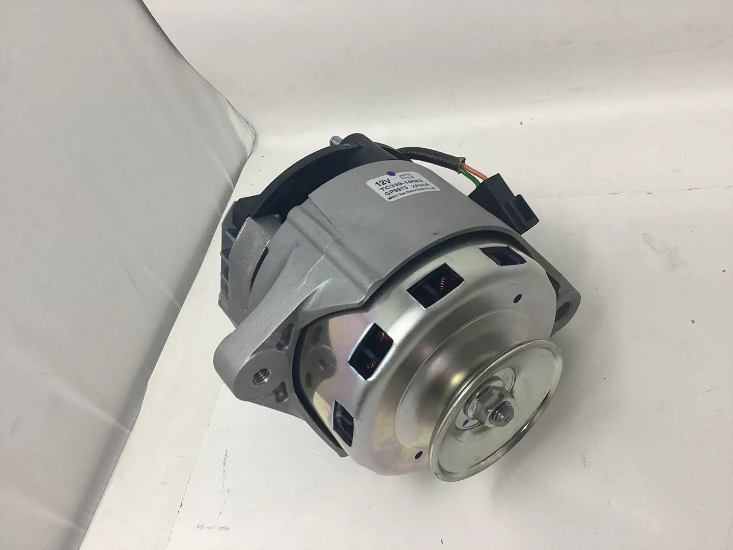 12V Alternator TC339-15682 for Kubota Engine D1703 Tractor L2501D L2501H L2502F L3200DT L3200H L3800DT L4600DT L3068