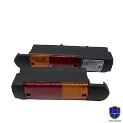 LH&RH Rear Lamp 56640-26600-71 56640-26601-71 56630-26601-71 for Toyota Forklift 8FD10 8FD30 8FG10 8FG30 62-8FD10 02-8FDF30 32-8FGK25 30-8FGN25 62-8FDN20 8FDU15 8FDU25 8FGCU20 8FGCU32 8FG30B