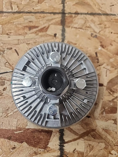 Fan Clutch 226165A3 for CASE Tractor C70 C80 CX70 MX100C CX80 MX80C CX90 MX90C CX100