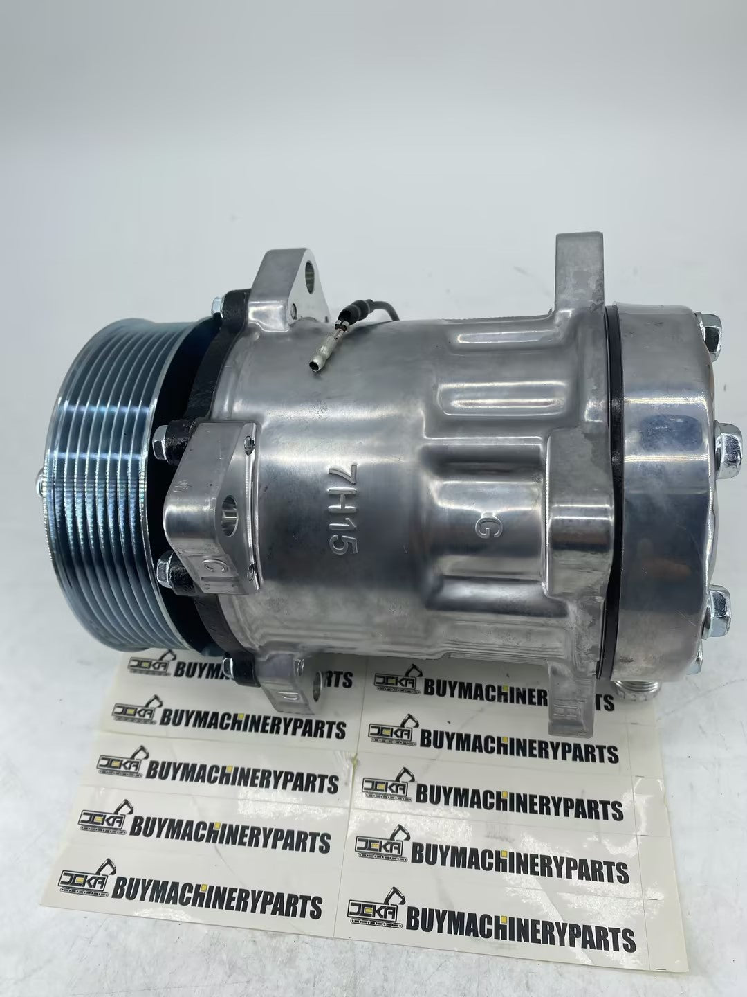 SD7H15 A/C Compressor 82016158 for Sanden for Sanden New Holland Tractor 8160 8340 8360 8560 TM115 TM120 TM125 TM130 TV140 TV145
