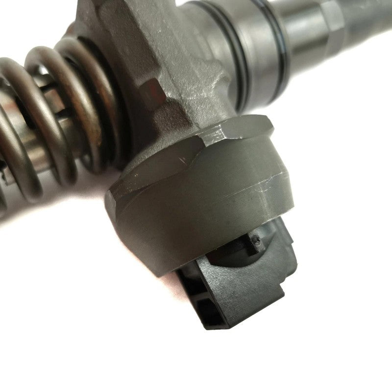 Fuel Injector 0414720312 038130073BQ for Audi Volkswagen Jetta Golf buymachineryparts
