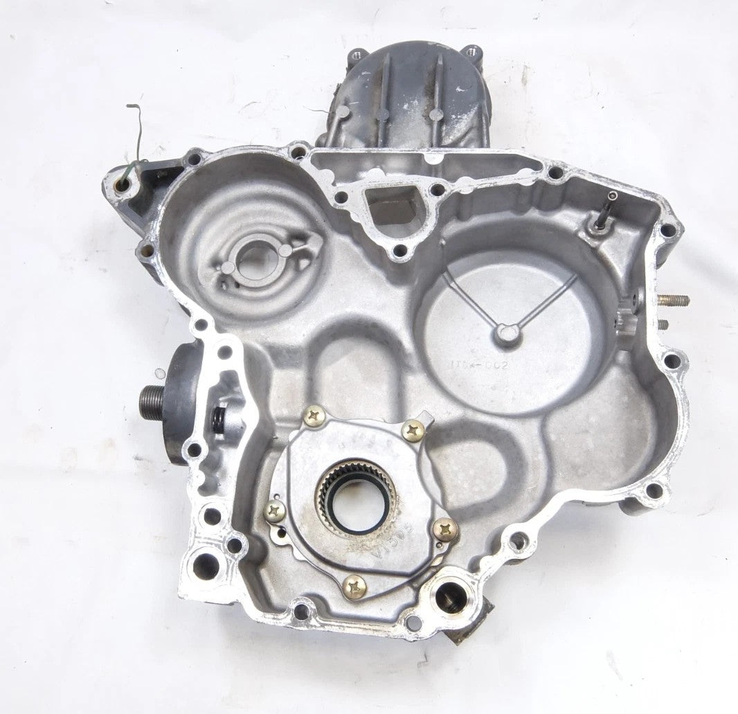 Heavy-Duty Gear Case 16216-04020 for Kubota B1700D B2100D buymachineryparts