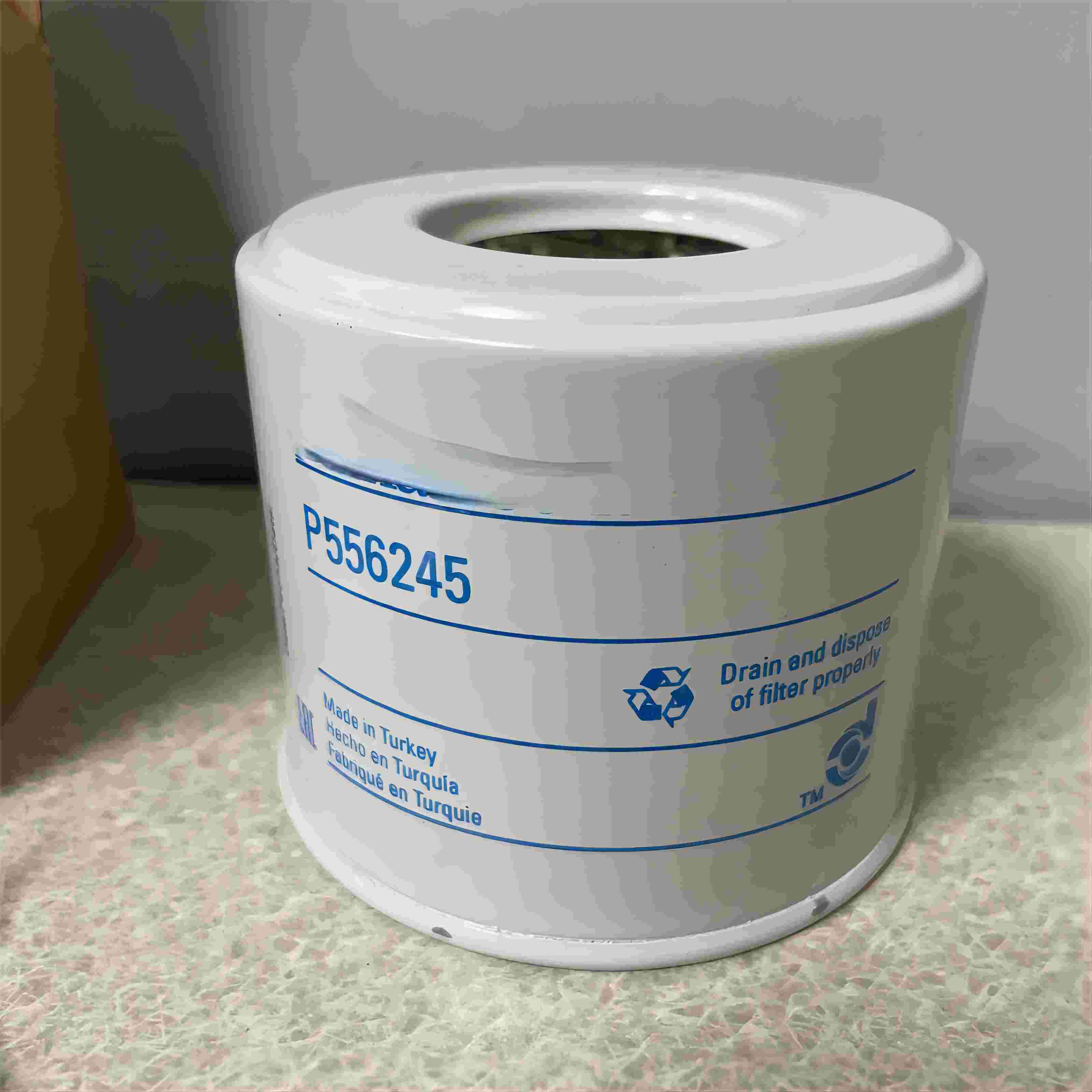 P556245  Fuel Filter. DD1