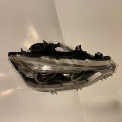 Farol LED Esquerdo e Direito 63117419629 63117419630 para BMW 330i 330e 340i 2017-2018
