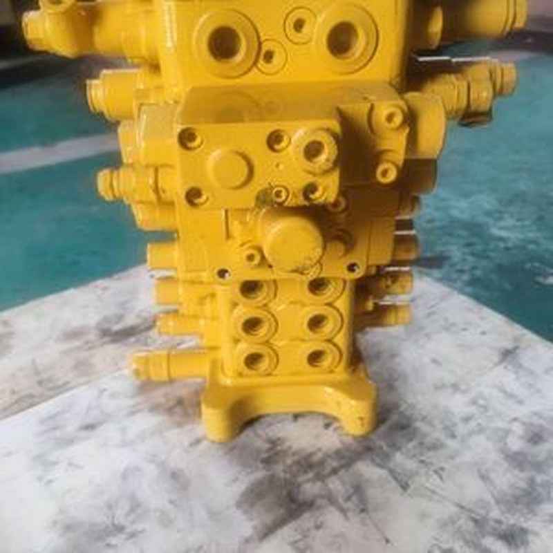Heavy-Duty Main Control Valve Assembly 723-56-16103/16102 for Komatsu PC160LC-7 Excavator