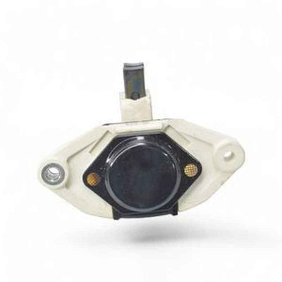 Regulator 111899A1 for Case Tractor 7110-7250 & 8910-8950