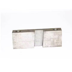 Right Hand Block Guide 6719057 for Bobcat Skid Steer Loader 553 653 751 753 763 773 863 873 883 S100 S130 S150 S160 S175 S185 S205
