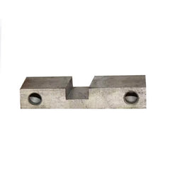 Right Hand Block Guide 6719057 for Bobcat Skid Steer Loader 553 653 751 753 763 773 863 873 883 S100 S130 S150 S160 S175 S185 S205