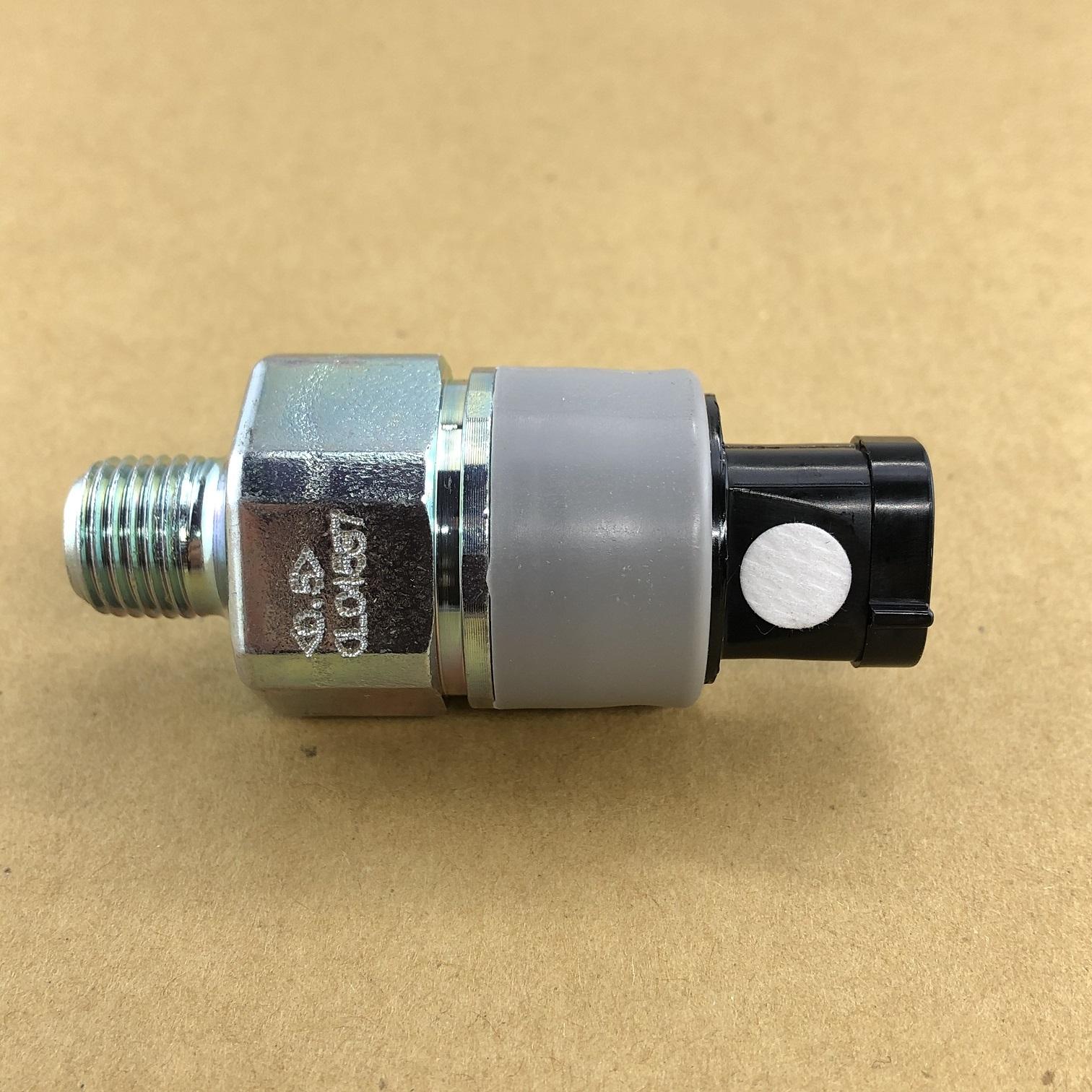S833802301 Toyota SWITCH ASSY,PRESS S8338-02301