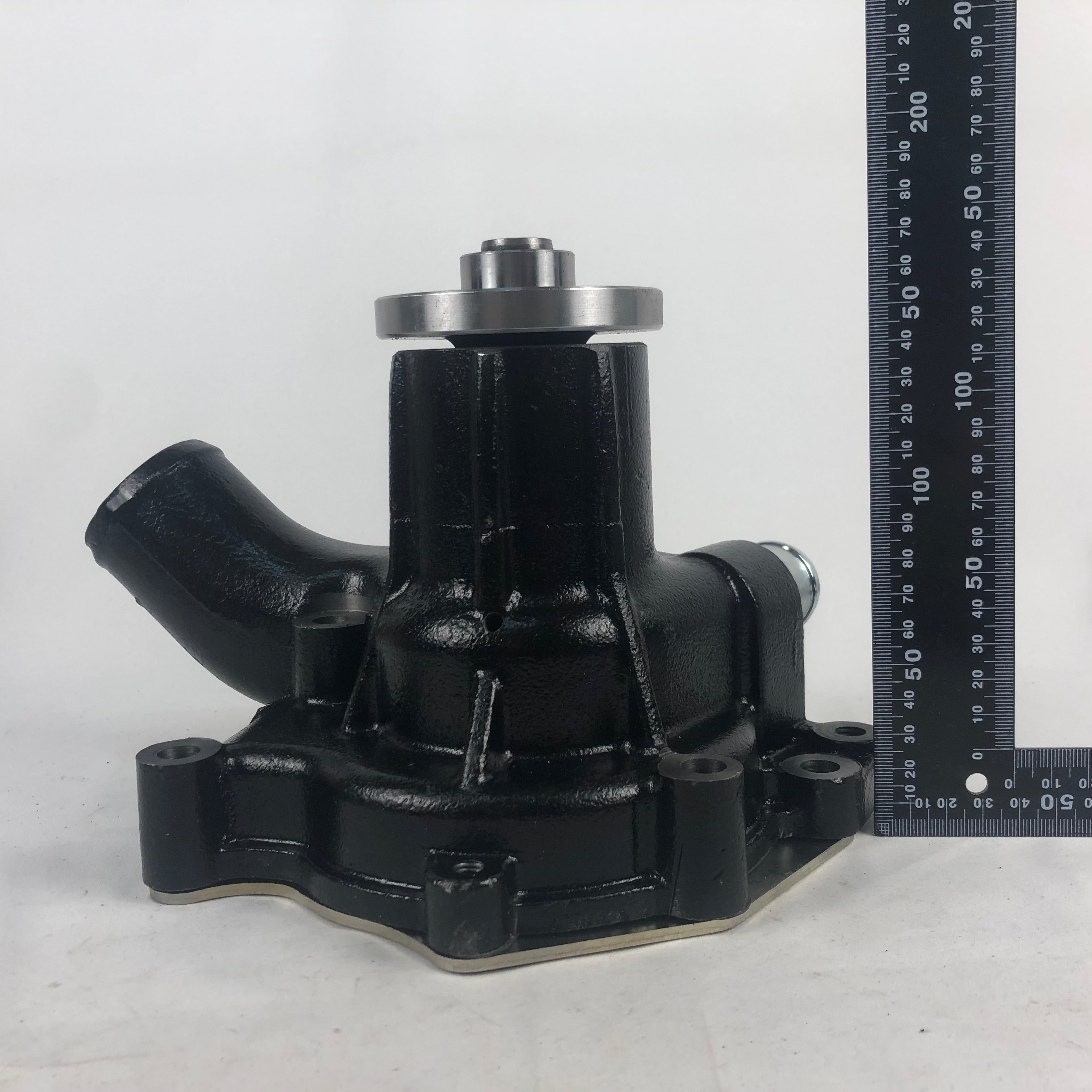 Water Pump Z-1-13650-018-0 Z-8-97253-028-1 for Isuzu 6BG1 6BG1T Engine